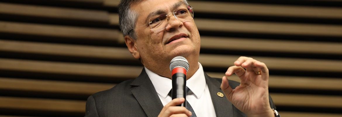 Dino: queda da bolsa não tem relação com veto sobre leis estrangeiras