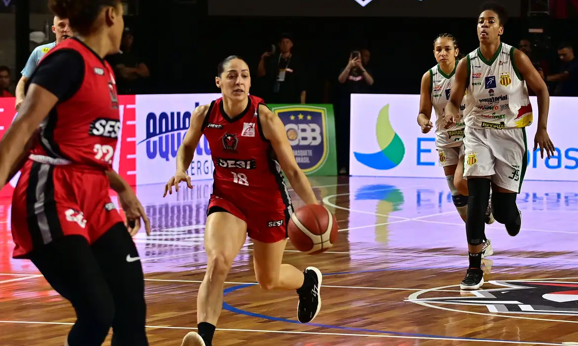 OAB Barro Preto - Sesi Araraquara conquista Liga de Basquete Feminino