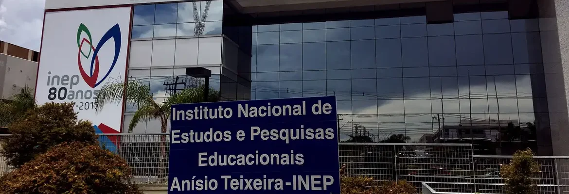 Inep seleciona professores para elaborar e revisar o Encceja