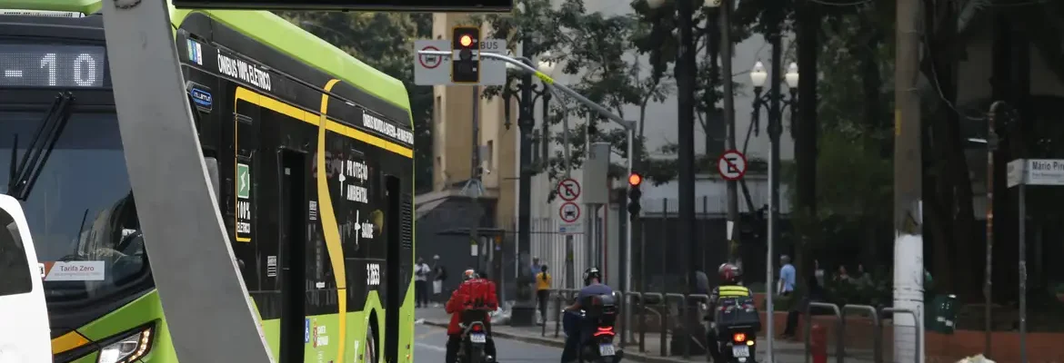 Defesa Civil paulista alerta 111 municípios por tempo seco